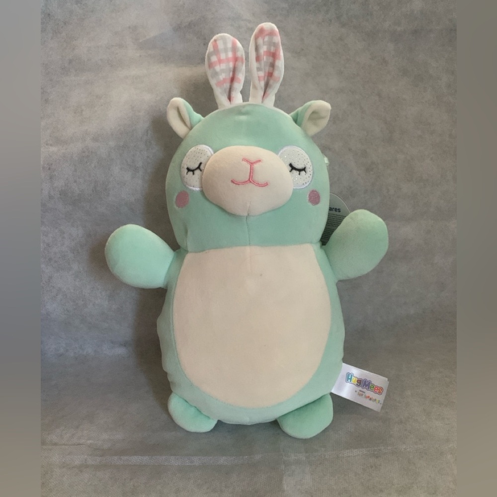 NWT Squishmallows Miley the Mint Llama Hugmee
